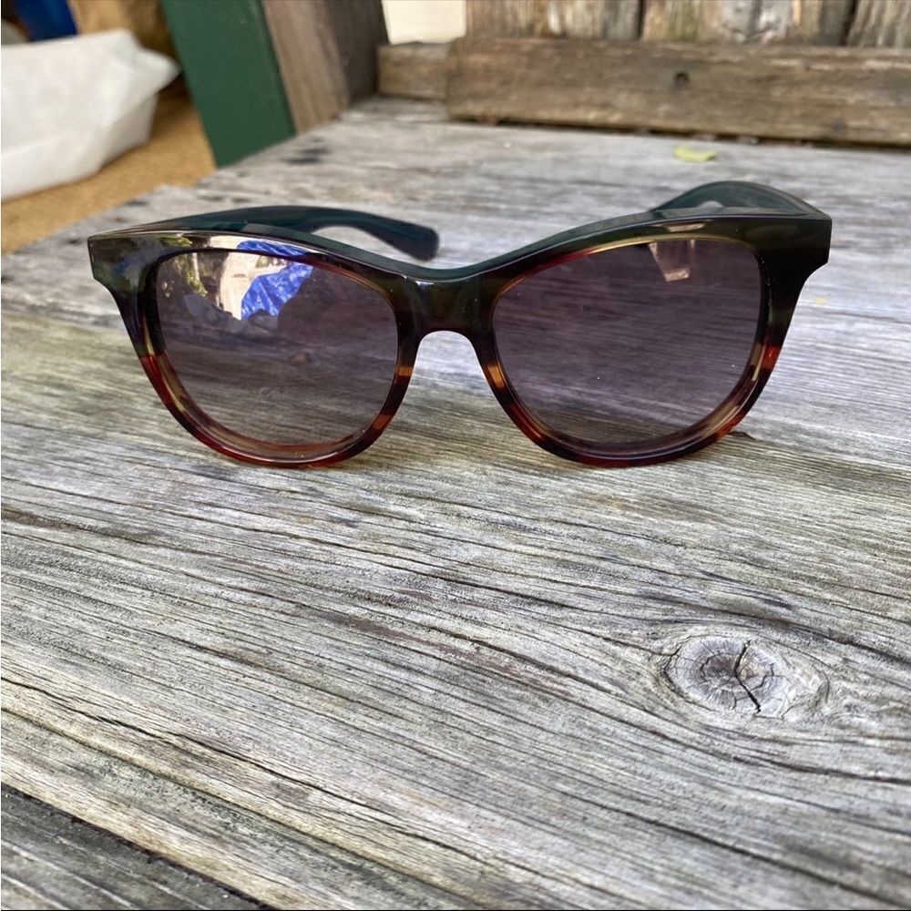 Wildfoxโsunglassesโ